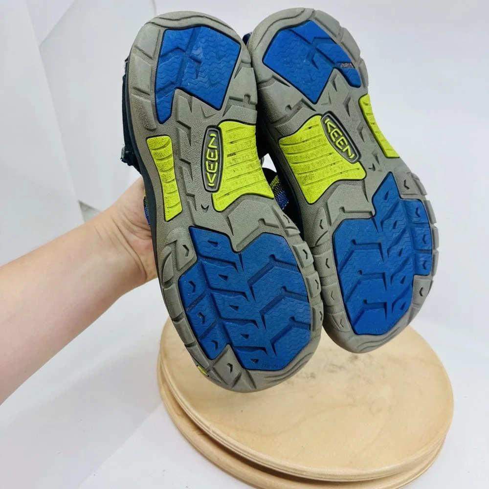 KEEN Newport H2 Shoes Men's 7 Black Blue Green Outdoor Hiking Sport Sandals